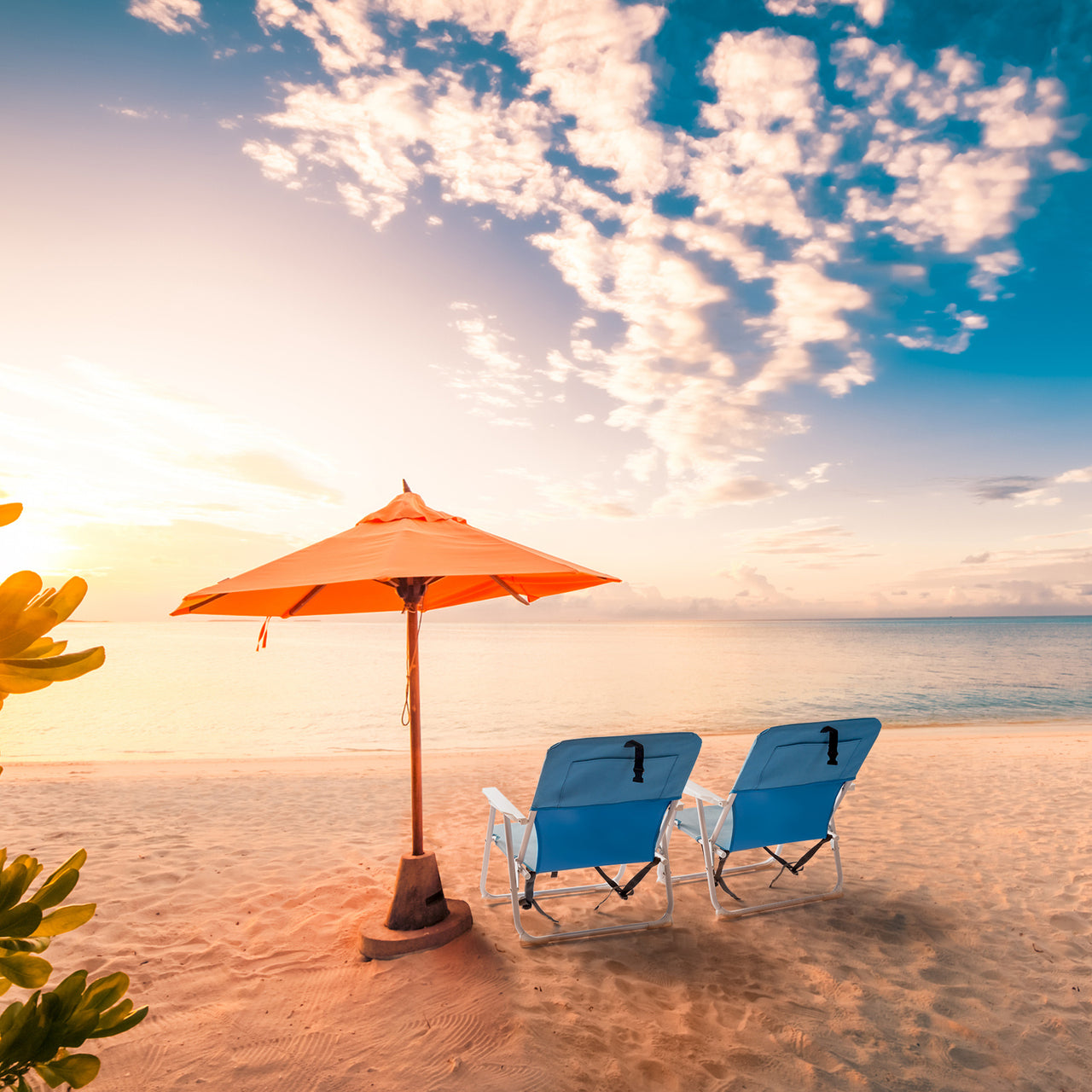 Blue Oxford Cloth White Iron Frame Beach Chair