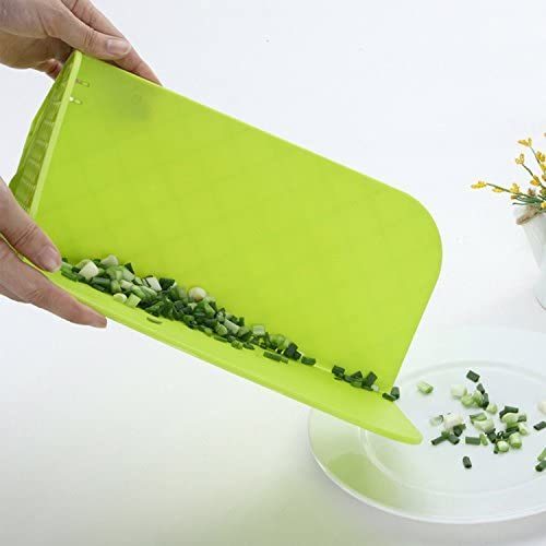 Foldable Chopping Board Rinse & Strainer - BPA-Free Plastic Multifunctional Cutting Board Mat